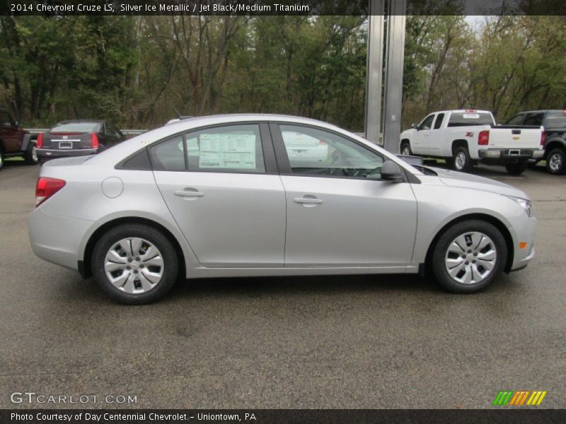 Silver Ice Metallic / Jet Black/Medium Titanium 2014 Chevrolet Cruze LS