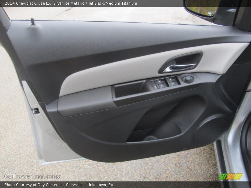 Silver Ice Metallic / Jet Black/Medium Titanium 2014 Chevrolet Cruze LS