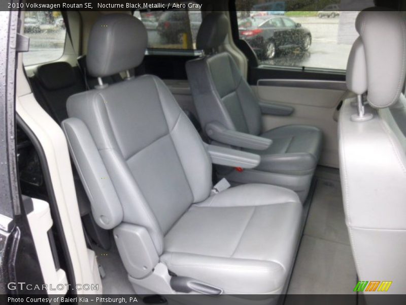 Nocturne Black Metallic / Aero Gray 2010 Volkswagen Routan SE