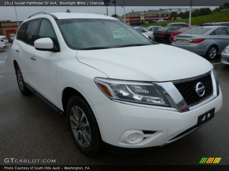 Moonlight White / Charcoal 2013 Nissan Pathfinder SV 4x4