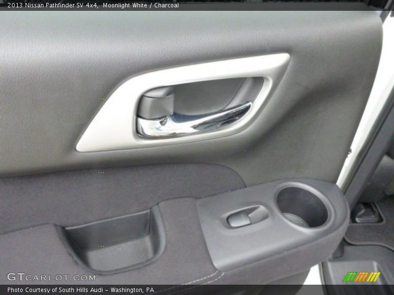 Moonlight White / Charcoal 2013 Nissan Pathfinder SV 4x4