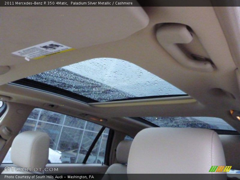 Paladium Silver Metallic / Cashmere 2011 Mercedes-Benz R 350 4Matic