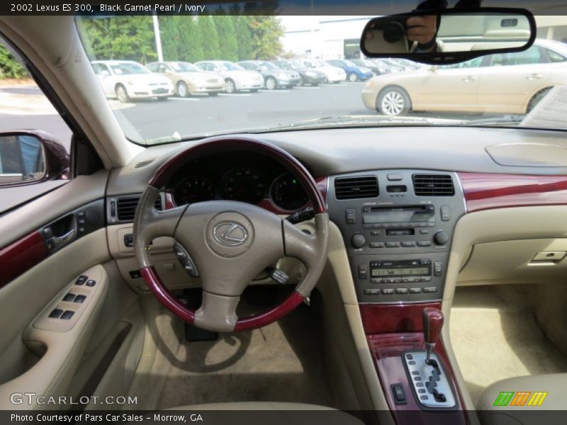 Black Garnet Pearl / Ivory 2002 Lexus ES 300