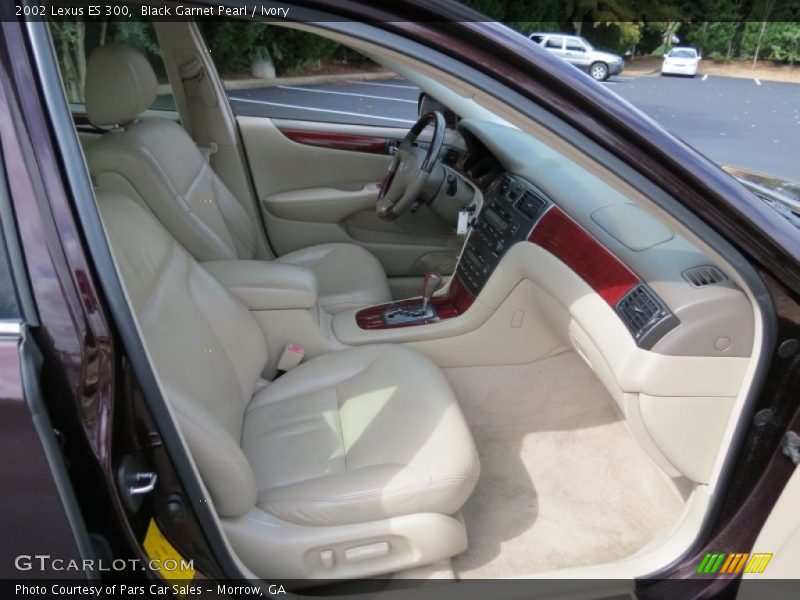 Black Garnet Pearl / Ivory 2002 Lexus ES 300