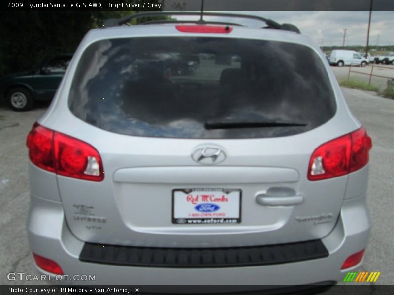 Bright Silver / Gray 2009 Hyundai Santa Fe GLS 4WD