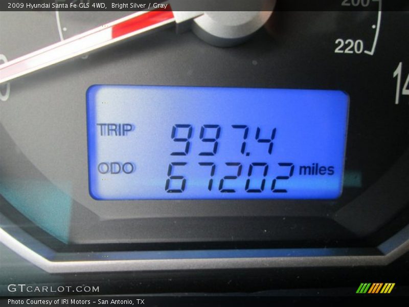 Bright Silver / Gray 2009 Hyundai Santa Fe GLS 4WD