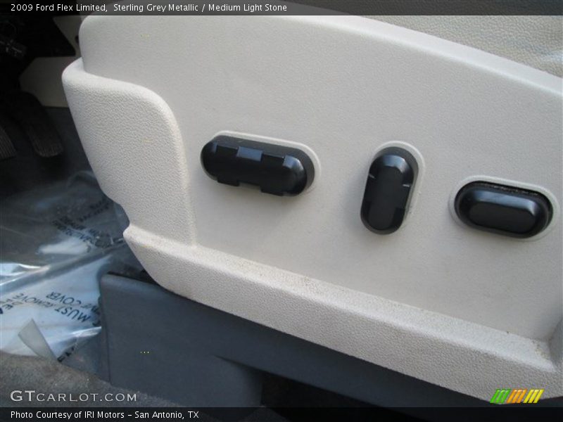 Sterling Grey Metallic / Medium Light Stone 2009 Ford Flex Limited