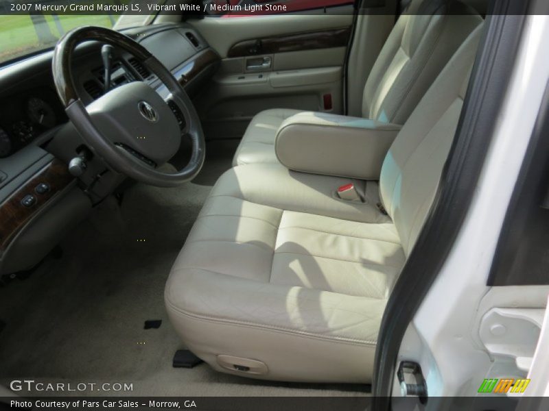 Vibrant White / Medium Light Stone 2007 Mercury Grand Marquis LS