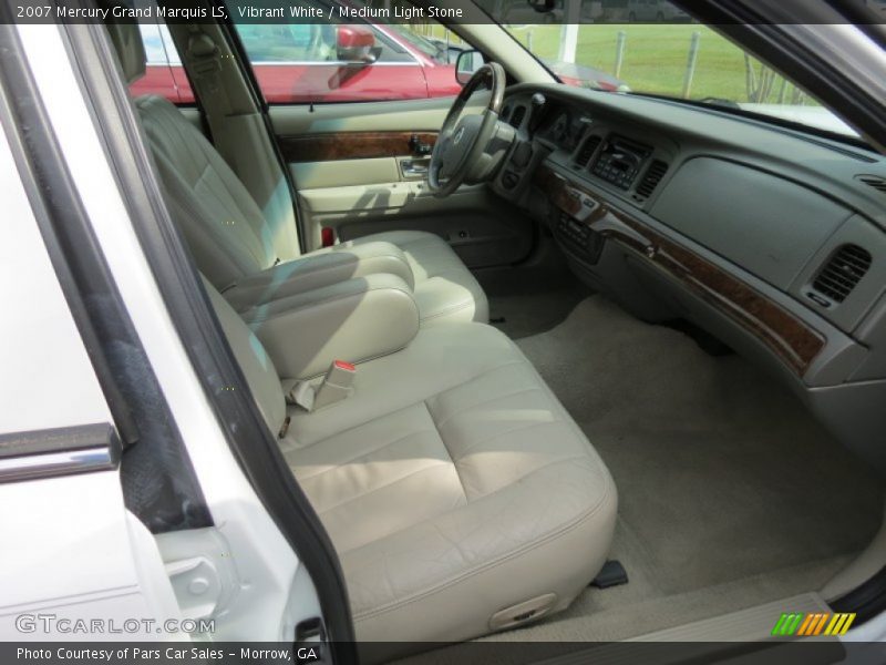 Vibrant White / Medium Light Stone 2007 Mercury Grand Marquis LS