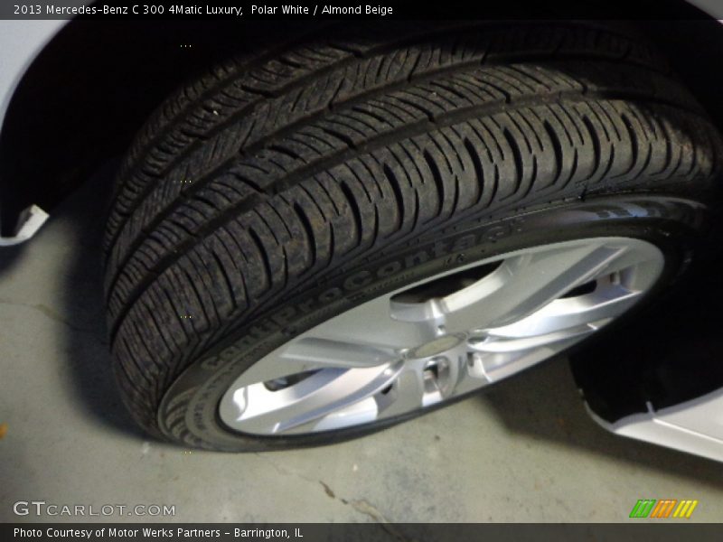 Polar White / Almond Beige 2013 Mercedes-Benz C 300 4Matic Luxury
