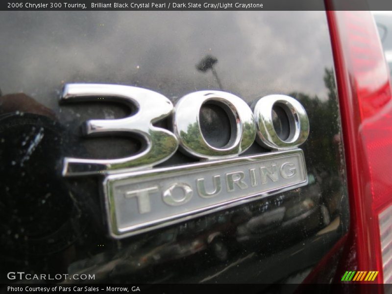 Brilliant Black Crystal Pearl / Dark Slate Gray/Light Graystone 2006 Chrysler 300 Touring