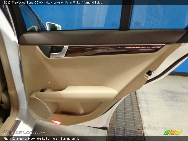 Polar White / Almond Beige 2013 Mercedes-Benz C 300 4Matic Luxury
