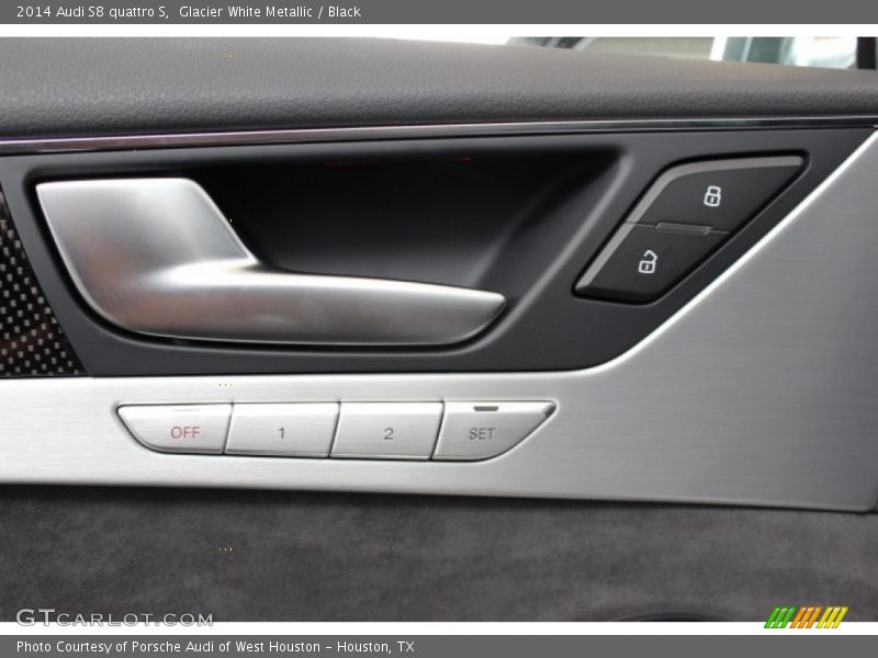 Glacier White Metallic / Black 2014 Audi S8 quattro S