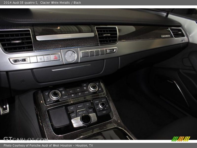 Glacier White Metallic / Black 2014 Audi S8 quattro S