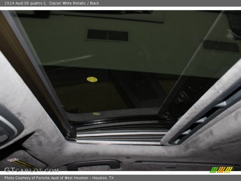 Glacier White Metallic / Black 2014 Audi S8 quattro S