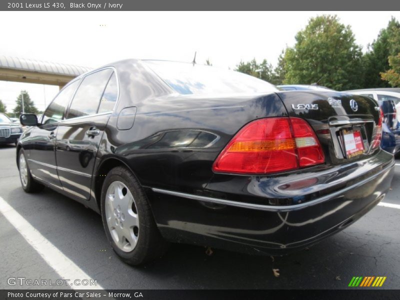 Black Onyx / Ivory 2001 Lexus LS 430