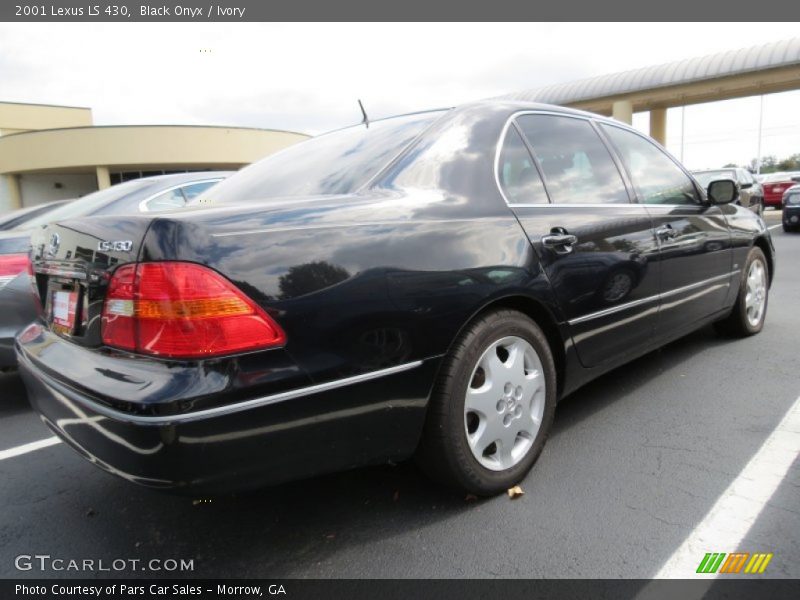 Black Onyx / Ivory 2001 Lexus LS 430