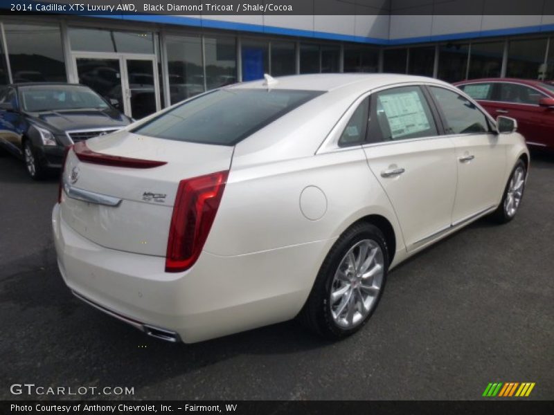 Black Diamond Tricoat / Shale/Cocoa 2014 Cadillac XTS Luxury AWD
