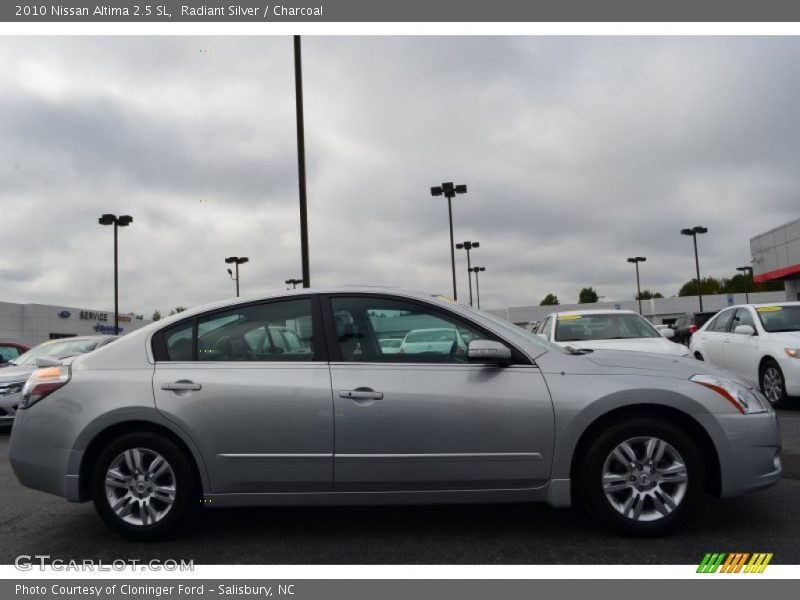 Radiant Silver / Charcoal 2010 Nissan Altima 2.5 SL