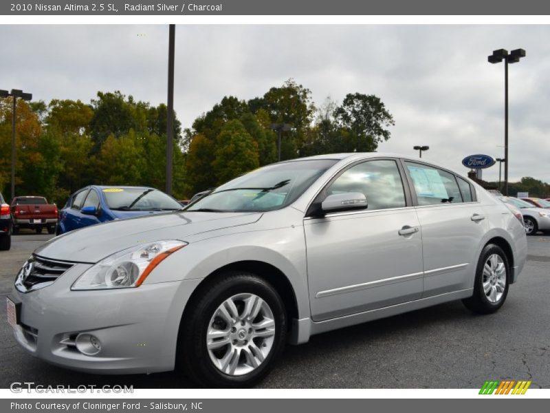 Radiant Silver / Charcoal 2010 Nissan Altima 2.5 SL