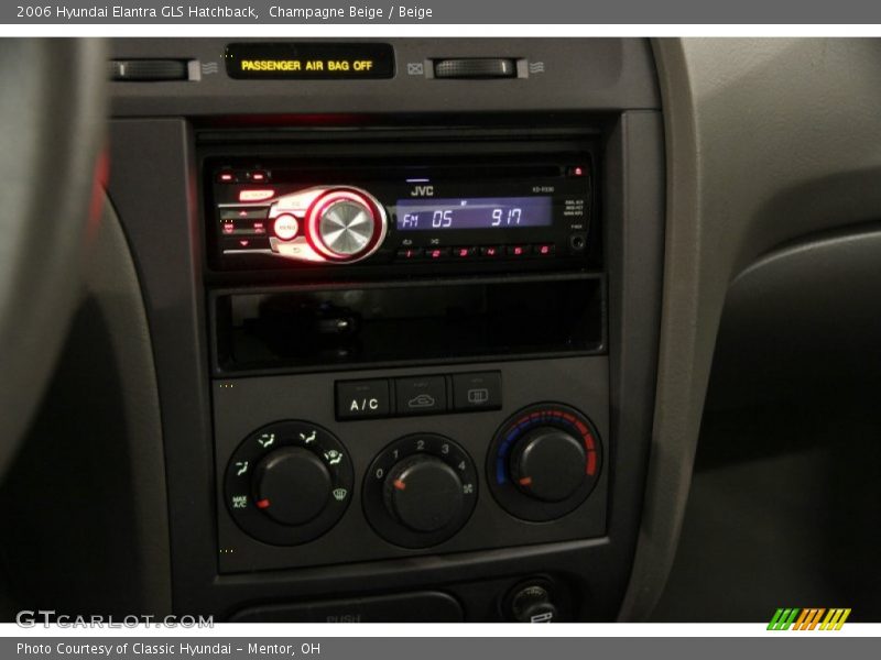 Champagne Beige / Beige 2006 Hyundai Elantra GLS Hatchback