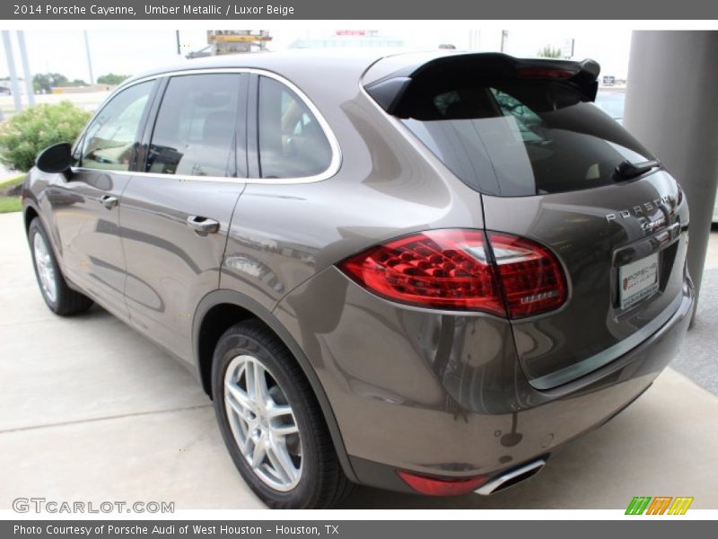 Umber Metallic / Luxor Beige 2014 Porsche Cayenne