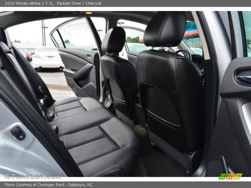 Radiant Silver / Charcoal 2010 Nissan Altima 2.5 SL