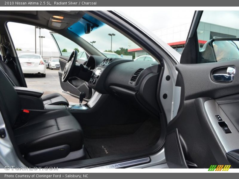 Radiant Silver / Charcoal 2010 Nissan Altima 2.5 SL