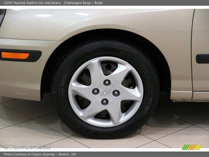 Champagne Beige / Beige 2006 Hyundai Elantra GLS Hatchback