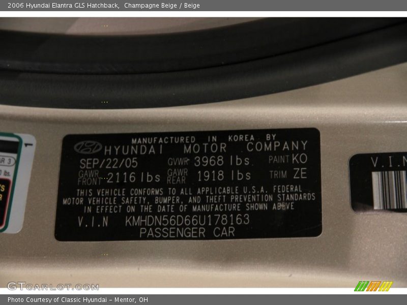 Champagne Beige / Beige 2006 Hyundai Elantra GLS Hatchback