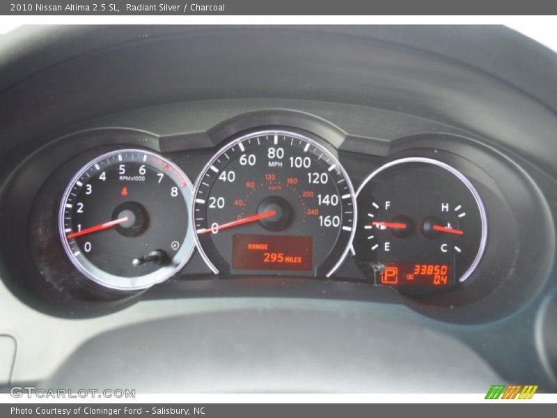 Radiant Silver / Charcoal 2010 Nissan Altima 2.5 SL