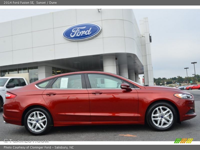 Sunset / Dune 2014 Ford Fusion SE