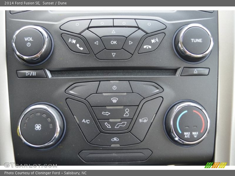 Sunset / Dune 2014 Ford Fusion SE