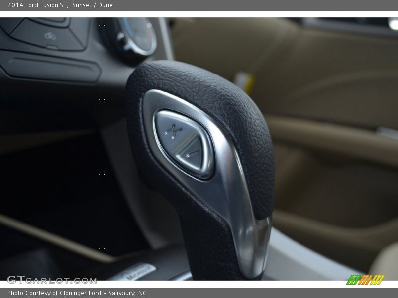Sunset / Dune 2014 Ford Fusion SE