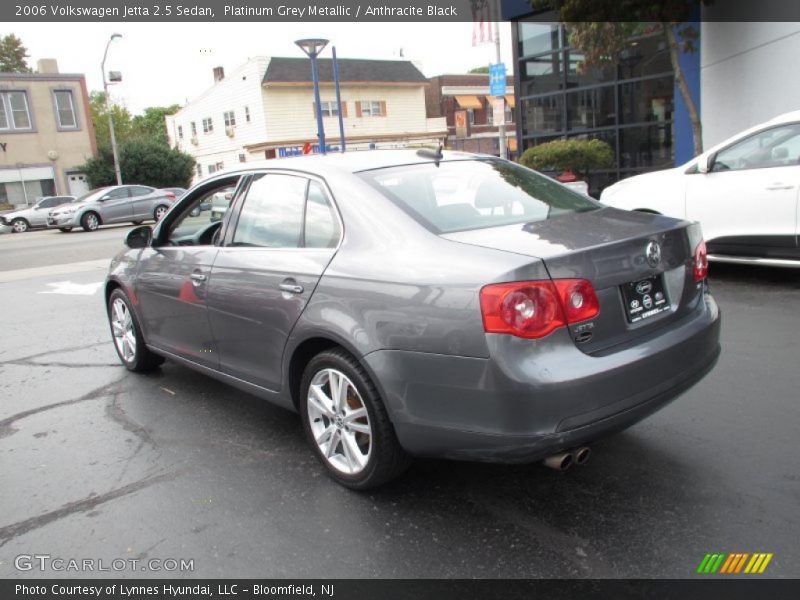 Platinum Grey Metallic / Anthracite Black 2006 Volkswagen Jetta 2.5 Sedan