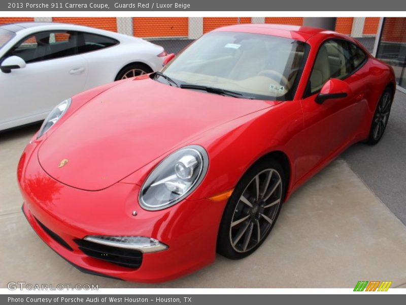 Front 3/4 View of 2013 911 Carrera Coupe