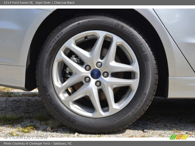 Ingot Silver / Charcoal Black 2014 Ford Fusion SE