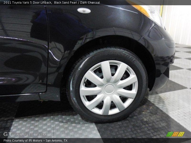 Black Sand Pearl / Dark Charcoal 2011 Toyota Yaris 5 Door Liftback