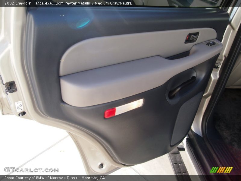 Light Pewter Metallic / Medium Gray/Neutral 2002 Chevrolet Tahoe 4x4