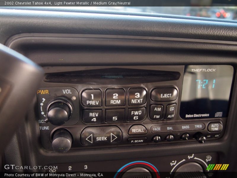 Light Pewter Metallic / Medium Gray/Neutral 2002 Chevrolet Tahoe 4x4