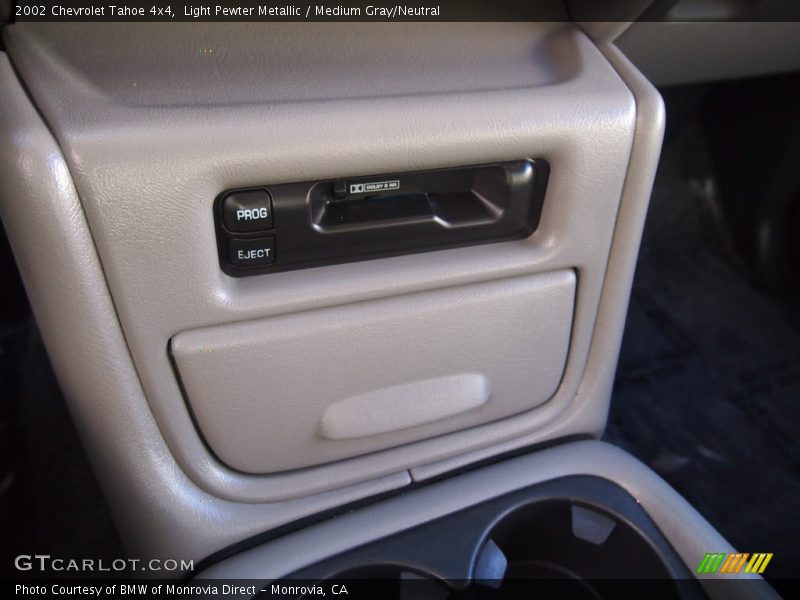 Light Pewter Metallic / Medium Gray/Neutral 2002 Chevrolet Tahoe 4x4