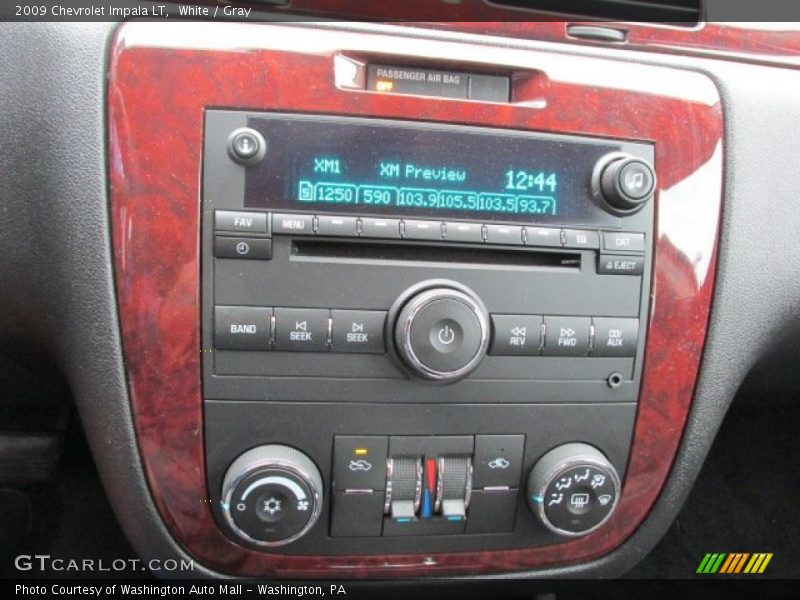 White / Gray 2009 Chevrolet Impala LT