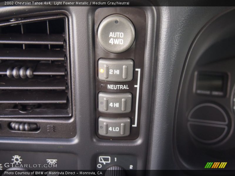 Light Pewter Metallic / Medium Gray/Neutral 2002 Chevrolet Tahoe 4x4