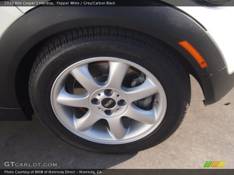 Pepper White / Grey/Carbon Black 2010 Mini Cooper S Hardtop