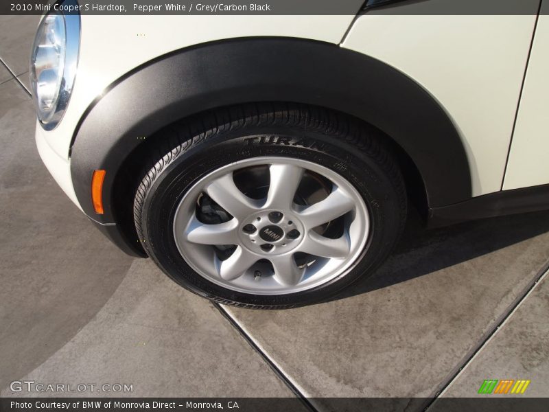 Pepper White / Grey/Carbon Black 2010 Mini Cooper S Hardtop