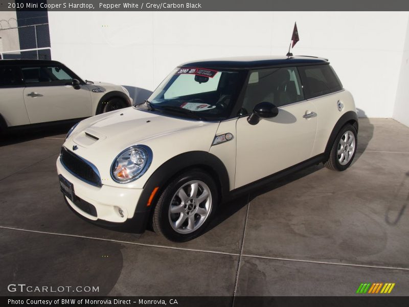 Pepper White / Grey/Carbon Black 2010 Mini Cooper S Hardtop