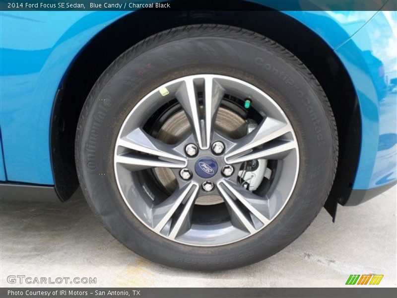 Blue Candy / Charcoal Black 2014 Ford Focus SE Sedan