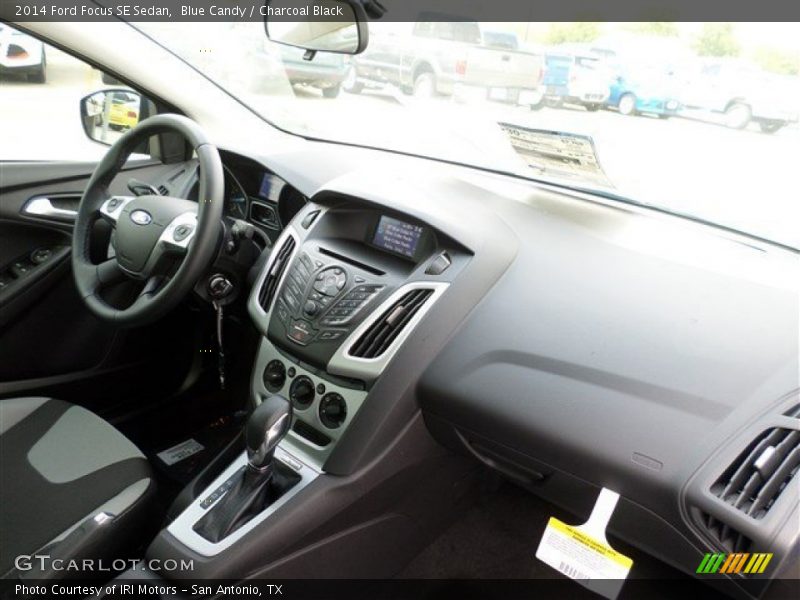 Blue Candy / Charcoal Black 2014 Ford Focus SE Sedan