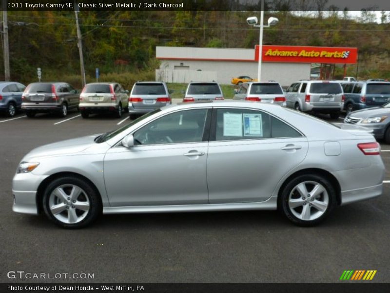 Classic Silver Metallic / Dark Charcoal 2011 Toyota Camry SE