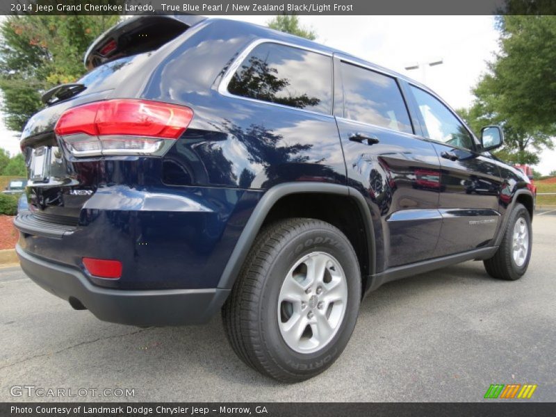 True Blue Pearl / New Zealand Black/Light Frost 2014 Jeep Grand Cherokee Laredo